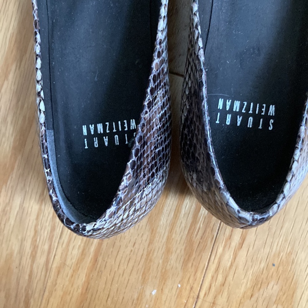 Stuart Weitzman Snake Skin Pattern Flat, Size 6 - image 4